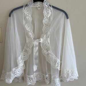 Vintage Saxon Lingerie Bed Jacket Cape